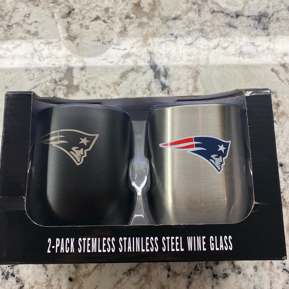 NWT Patriots stemless stainless steel wine glasses